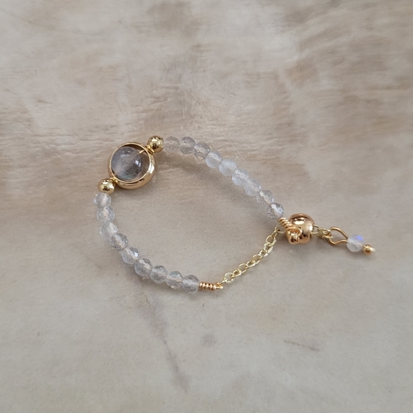 handmade Labradorite beaded ring - Picture 2 of 2